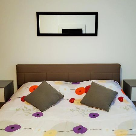 Apartamento Bright & Cozy Pula Exterior foto