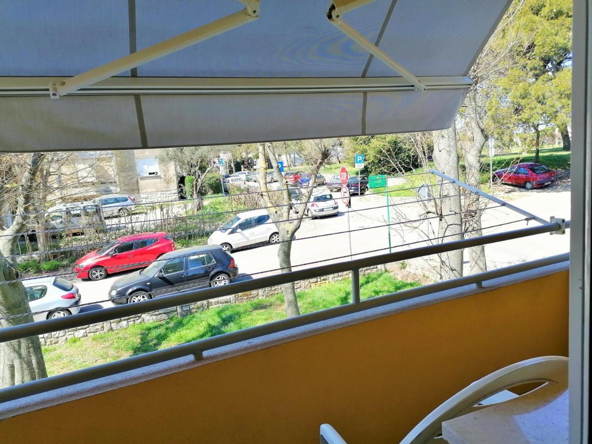 Apartamento Bright & Cozy Pula Exterior foto