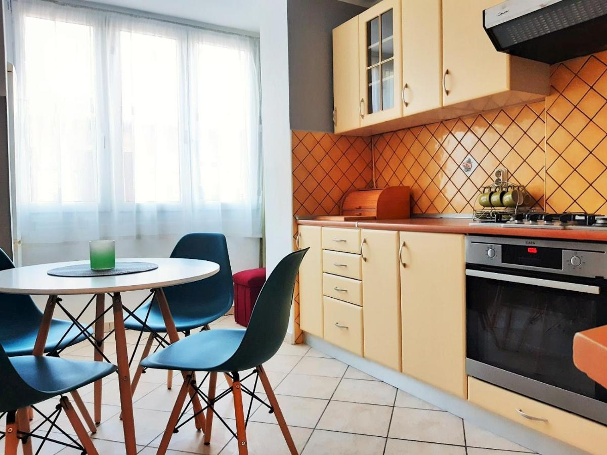 Apartamento Bright & Cozy Pula Exterior foto