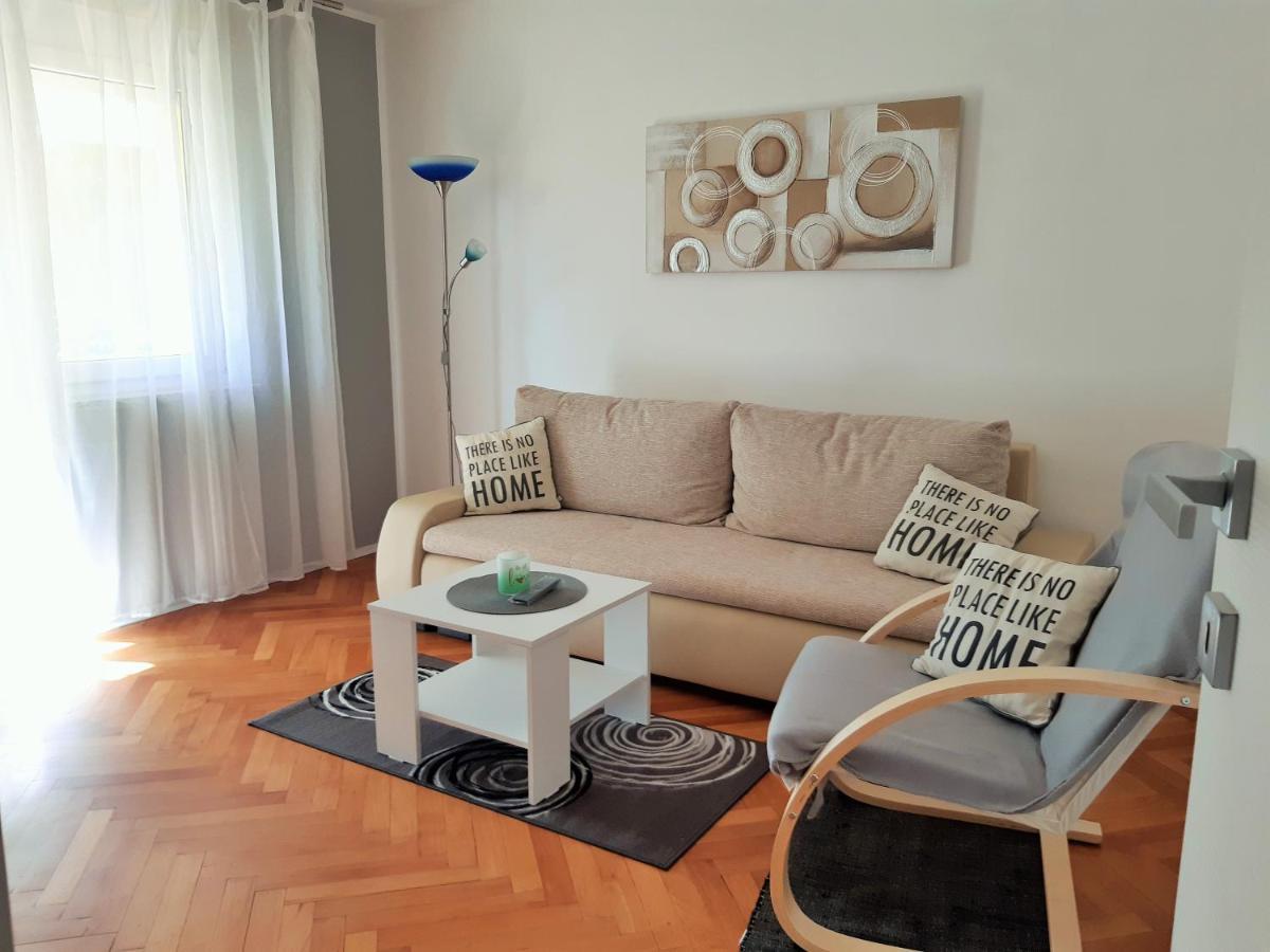 Apartamento Bright & Cozy Pula Exterior foto