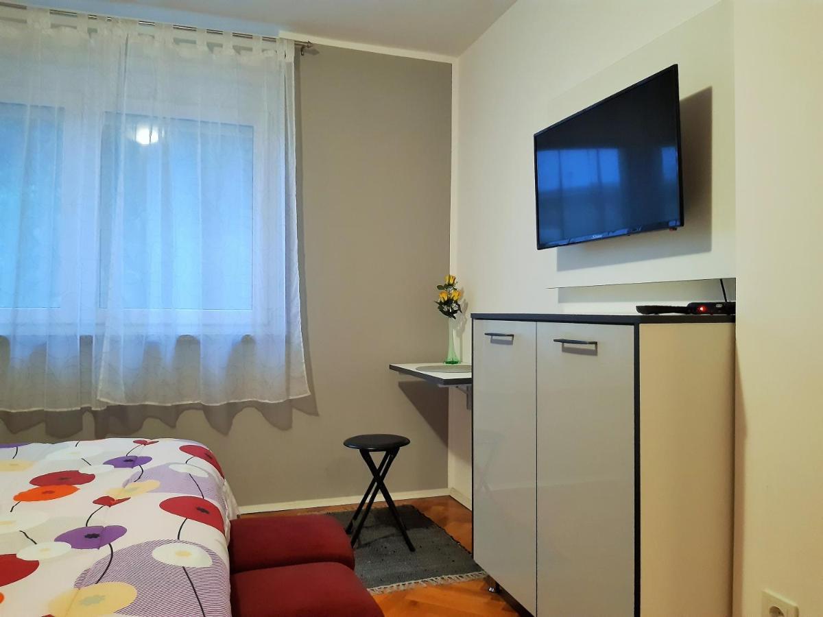 Apartamento Bright & Cozy Pula Exterior foto